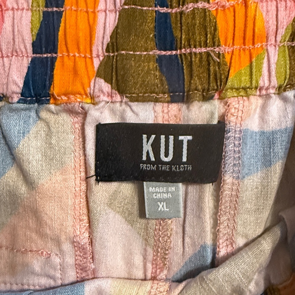 Kut from the Kloth Multicolor Abstract Women Shorts - Picture 6 of 6